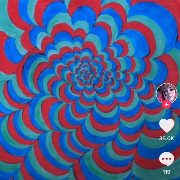 Meet your Posher, Loretta - Picture 1 of 1